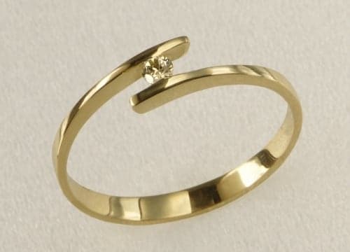 Zásnubní prsten č.JL 132m — Žluté zlato 585/1000, zirkon